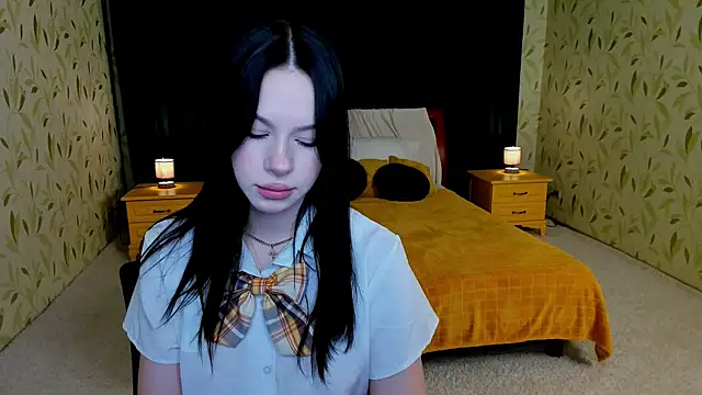 Snapshot of FloraCherry chatting on 16, 11, 2025 FloraCherry online show from 16, 11, 2025