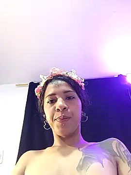 Snapshot of EvaaLilith chatting on 28, 10, 2025 EvaaLilith online show from 28, 10, 2025