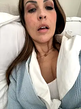 Snapshot of fadadaPutaria chatting on 22, 11, 2025 fadadaPutaria online show from 22, 11, 2025