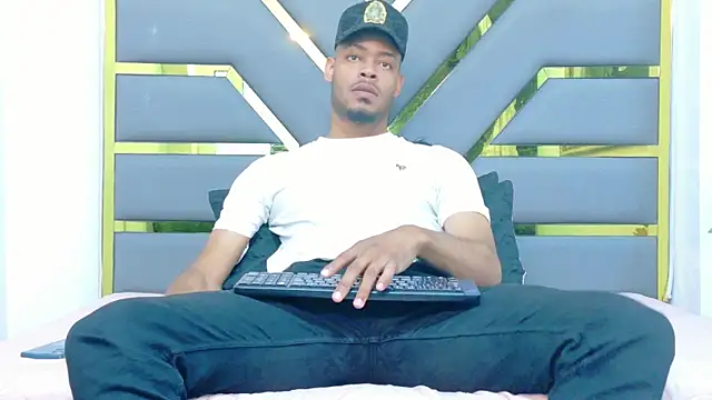 Neytanmalcon online show from 26, 11, 2025