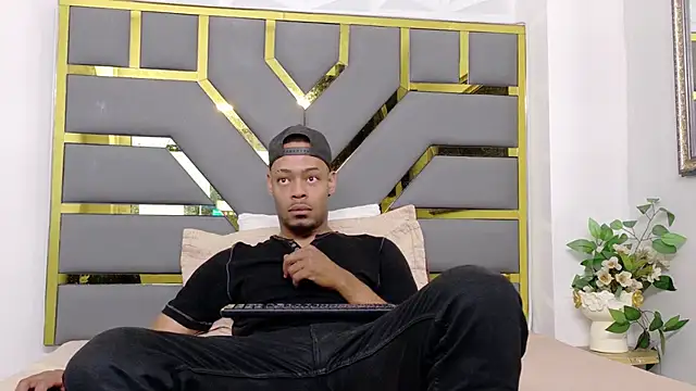 Neytanmalcon online show from 4, 12, 2025