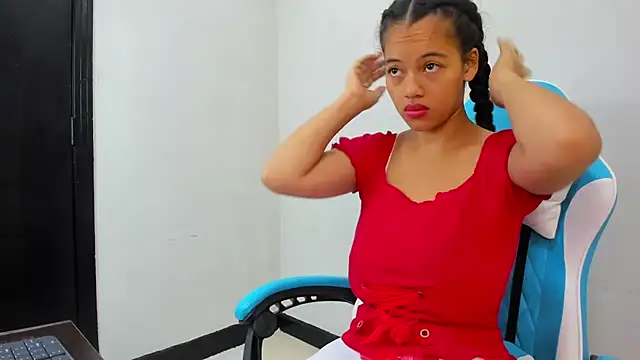 agata18  online show from 12, 11, 2025