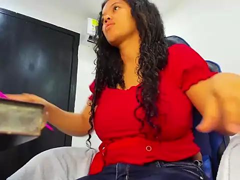 agata18  online show from 18, 4, 2026