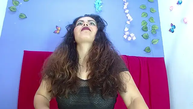 amara leoncm online show from 3, 11, 2025