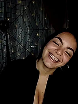 Snapshot of Nuvi_jonhs chatting on 23, 10, 2025 Nuvi jonhs online show from 23, 10, 2025