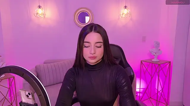 Ariana Monroe01 online show from 14, 11, 2025