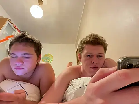 Snapshot of danielxfun chatting on 6, 8, 2026 danielxfun online show from 6, 8, 2026