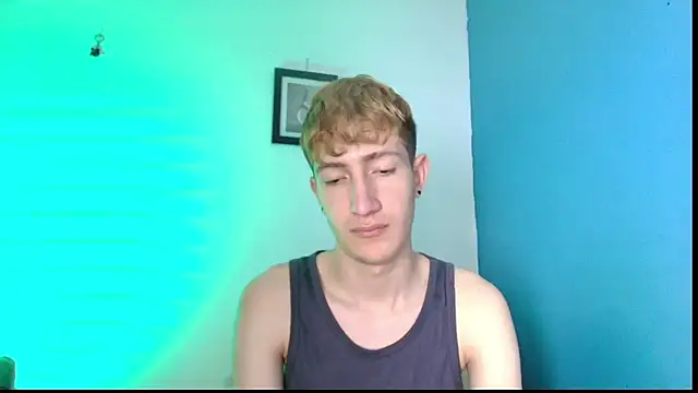 Snapshot of Erick_Taylor3 chatting on 25, 4, 2026 Erick Taylor3 online show from 25, 4, 2026