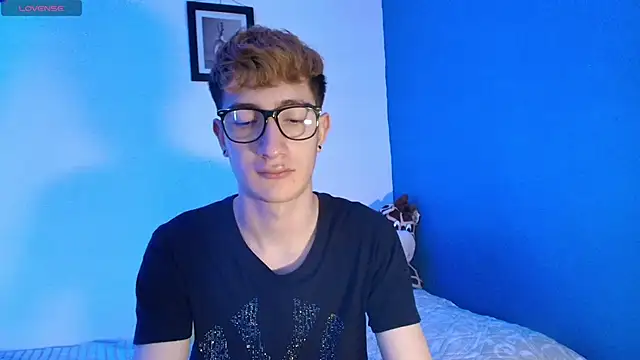 Snapshot of Erick_Taylor3 chatting on 1, 6, 2026 Erick Taylor3 online show from 1, 6, 2026