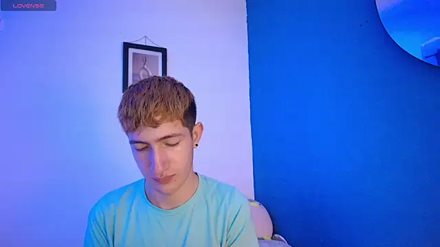 Snapshot of Erick_Taylor3 chatting on 3, 6, 2026 Erick Taylor3 online show from 3, 6, 2026