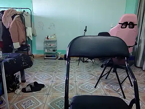 May2k2 online show from 26, 10, 2025