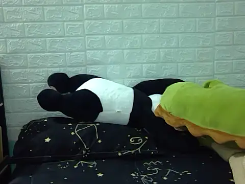 May2k2 online show from 28, 2, 2026