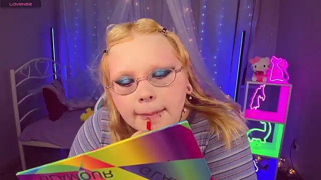 Snapshot of LottieReed chatting on 12, 6, 2026 LottieReed online show from 12, 6, 2026