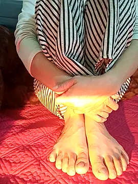 Cherry Le02 online show from 23, 11, 2025