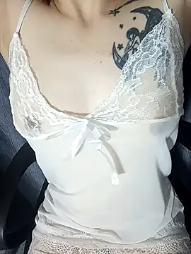 Cherry Le02 online show from 4, 4, 2026