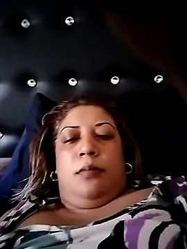 IndianLara online show from 5, 11, 2025