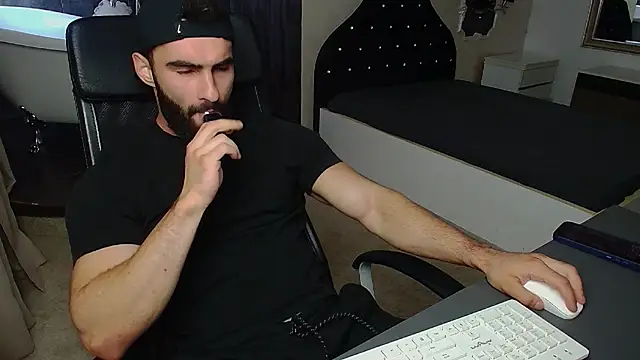 Snapshot of MicahLane chatting on 18, 7, 2026 MicahLane online show from 18, 7, 2026