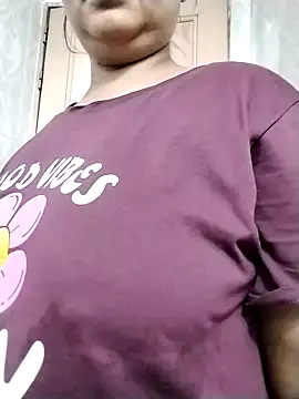 Snapshot of Night_Queen4 chatting on 23, 10, 2025 Night Queen4 online show from 23, 10, 2025