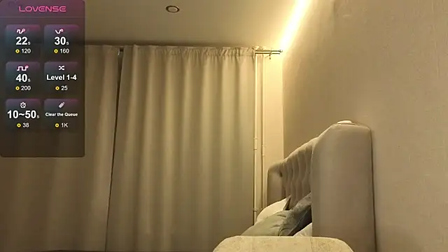 Oliver star boy  online show from 4, 2, 2026