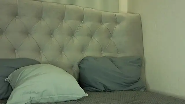 Oliver star boy  online show from 23, 4, 2026