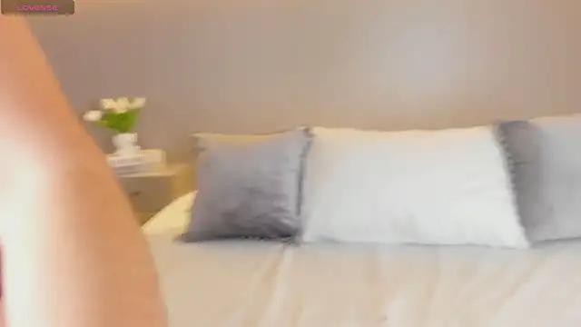 AmyColman  online show from 24, 2, 2026