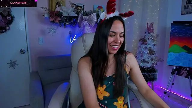 Snapshot of VenusIsLove_ chatting on 18, 12, 2024 VenusIsLove online show from 18, 12, 2024