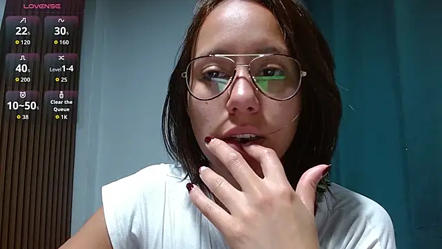 LunaaMorena online show from 19, 5, 2026