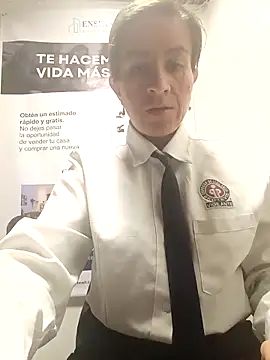 Snapshot of Valentina--1 chatting on 15, 4, 2026 Valentina--1 online show from 15, 4, 2026