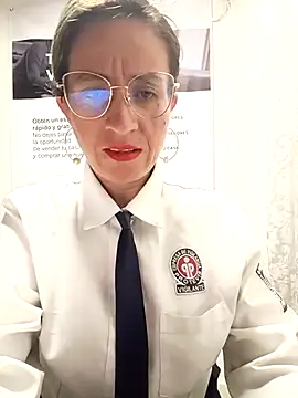 Snapshot of Valentina--1 chatting on 4, 5, 2026 Valentina--1 online show from 4, 5, 2026
