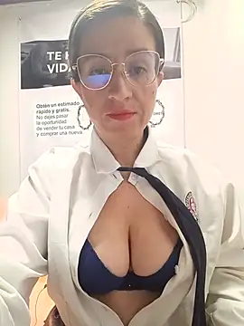 Snapshot of Valentina--1 chatting on 16, 5, 2026 Valentina--1 online show from 16, 5, 2026