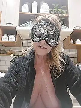 susylux online show from 5, 4, 2026