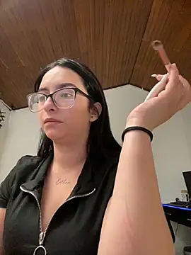 Kloe Novoa online show from 5, 11, 2025