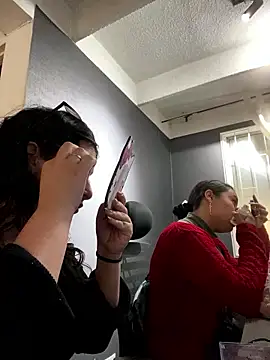 Kloe Novoa online show from 12, 1, 2026