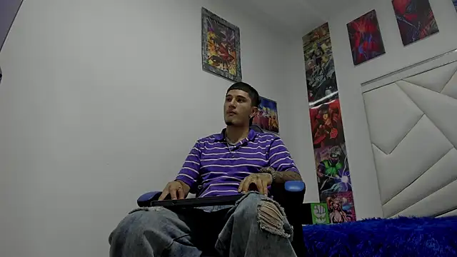 Snapshot of STEVEN_STAR chatting on 5, 11, 2025 STEVEN STAR online show from 5, 11, 2025