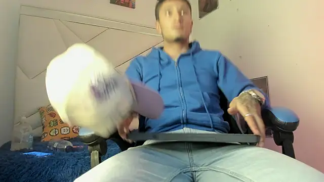 Snapshot of STEVEN_STAR chatting on 6, 11, 2025 STEVEN STAR online show from 6, 11, 2025