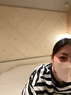 Snapshot of akimix_xoxo chatting on 11, 11, 2025 akimix xoxo online show from 11, 11, 2025