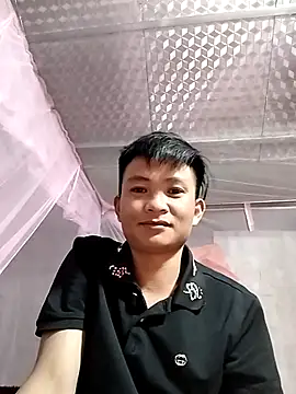 Snapshot of Wet_x chatting on 31, 10, 2025 Wet x online show from 31, 10, 2025