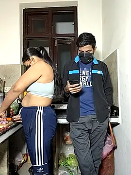 Heena-143 online show from 17, 12, 2025