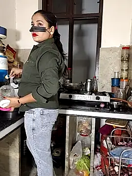 Heena-143 online show from 5, 4, 2026