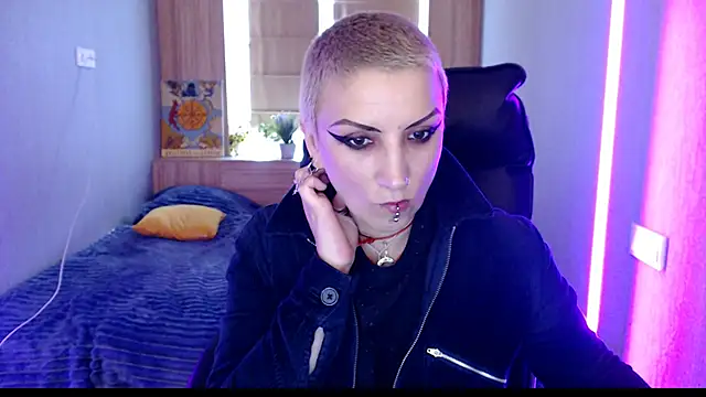 Snapshot of Sweet-n-Strong chatting on 16, 5, 2026 Sweet-n-Strong online show from 16, 5, 2026