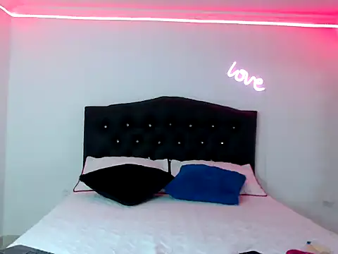 Samantha cubter online show from 13, 11, 2025