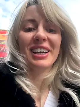 blondegirlx online show from 8, 11, 2025