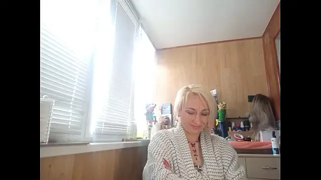 LilaniLoverx online show from 14, 4, 2026