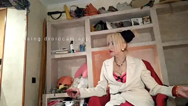 LilaniLoverx online show from 15, 4, 2026