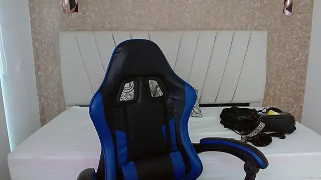 AliceSmity  online show from 3, 2, 2026