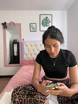 BIJOU SECRET online show from 9, 4, 2026