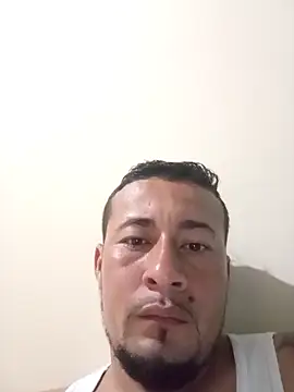 Snapshot of angel_cri chatting on 5, 11, 2025 angel cri online show from 5, 11, 2025