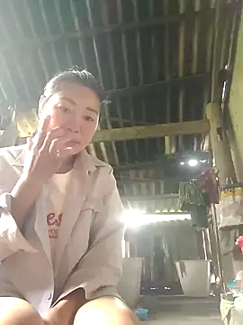 Snapshot of yeu-yeu chatting on 26, 10, 2025 yeu-yeu online show from 26, 10, 2025