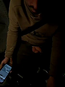 Snapshot of davi73d chatting on 4, 11, 2025 davi73d online show from 4, 11, 2025