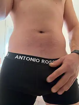 davi73d online show from 23, 2, 2026